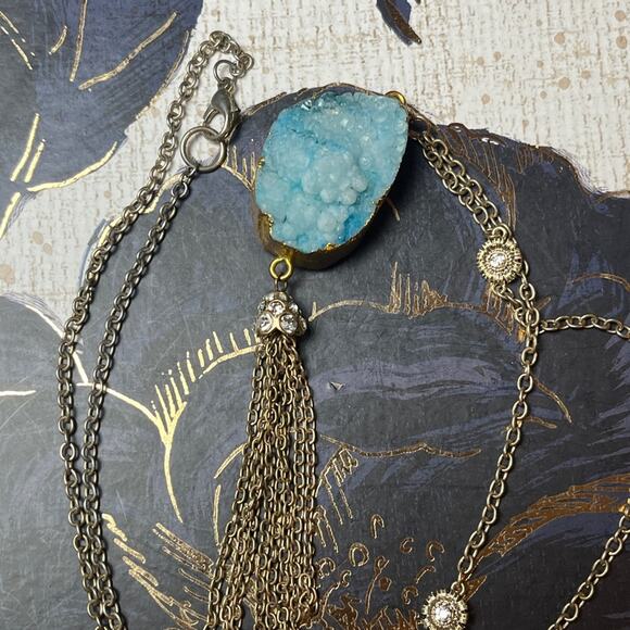 Estate Blue Dyed Quartz Pendant and Gold Tassel Chain Necklace D3 - Picture 3 of 9
